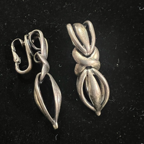 Vintage Estate Sterling Silver Napier Clip On Earrings - Picture 2 of 5